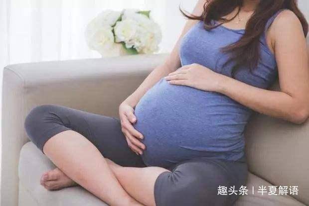 兒子滿月，婆婆逼兒媳交份子錢，兒媳不給被打，指指孩子，全家蒙
