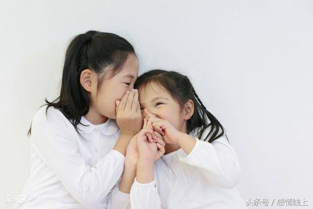 表妹未婚產子，為其名聲我幫她養娃，孩子越長越像一個人