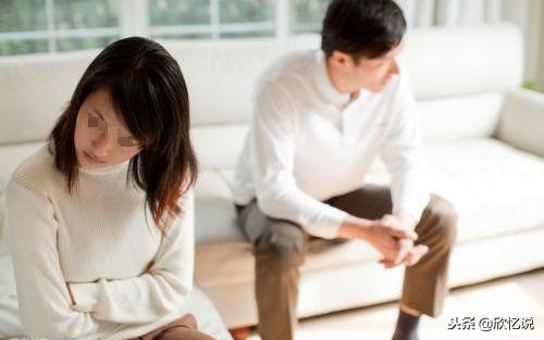 老婆每次接兒子回來都先去鄰居家，俺心生懷疑，趴窗戶一瞥俺蒙住