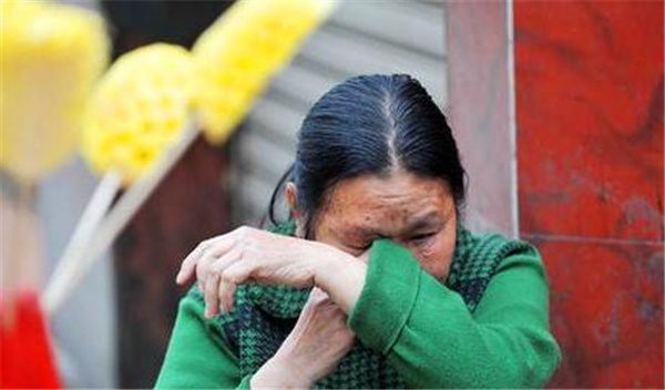 「媽，只因當初你被婆婆欺負，如今你就欺負我？都是女人何必呀」