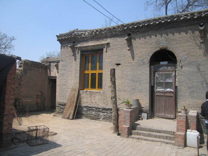 男子出軌後離婚，每月給前妻打五千塊錢，一年後婆婆過來才知真相