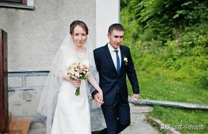 結婚備好新房，岳母要5萬彩禮，回門那天她給我十萬，提了個要求