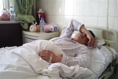 老婆為救我被車撞成傻子，我轉移財產拋棄她，一年後相遇我悔撞牆