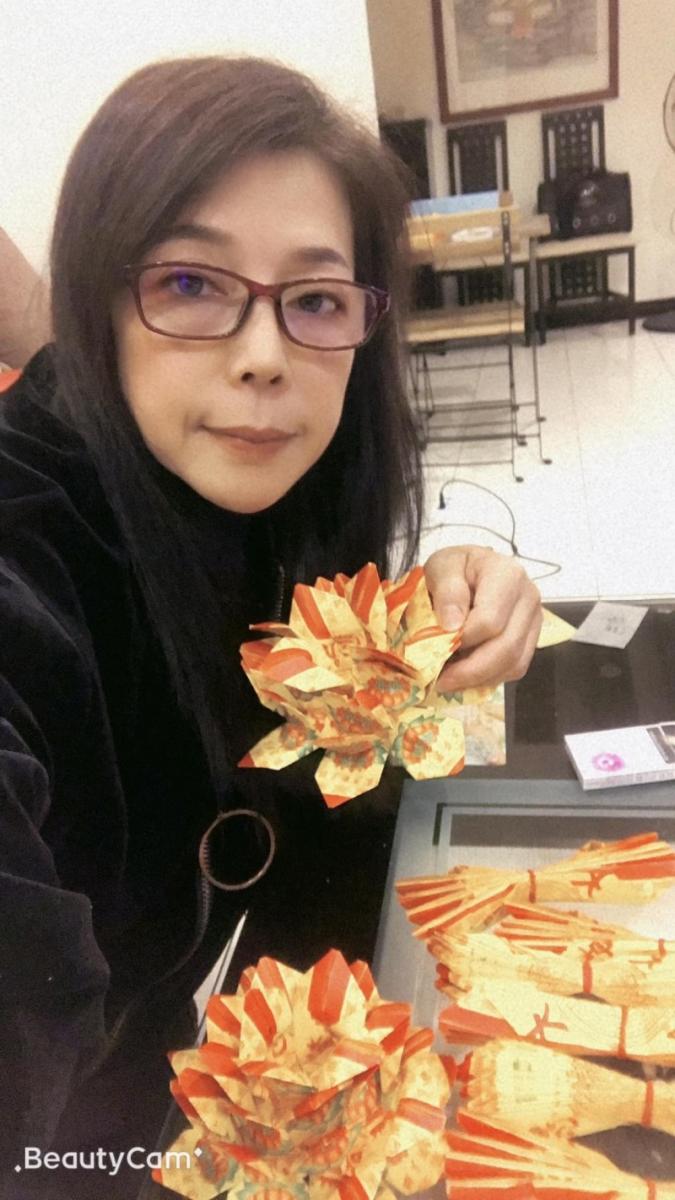 安迪走後滿百日！摺蓮花獻夫「妻女無力站起」痛喊：某部分的我已經壞了