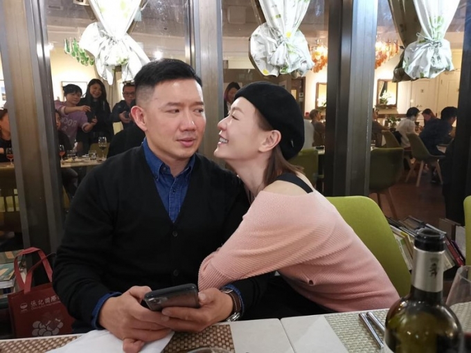 杜汶澤深夜帶女回家　身在日本的田蕊妮回應 