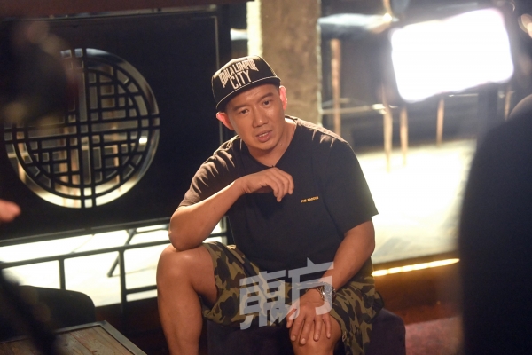 杜汶澤深夜帶女回家　身在日本的田蕊妮回應 