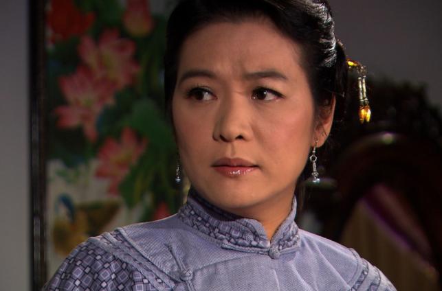 本土女演員林佩君「真實人生」比劇猛！當年不但負債5000萬，還未婚產下2子只為了…！