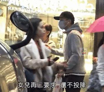 小糯米撒嬌融化爸爸，港媒曝楊冪劉愷威不分家再見亦是「夫妻」