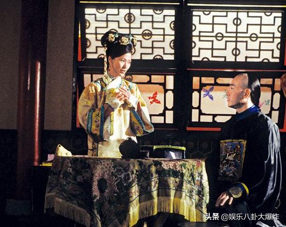 50歲的她貌美膚白，曾為患病父親息影8年，身材顏值在線但仍單身