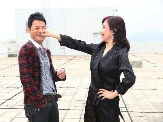 沒時間再考慮造人！自爆不想生孩子原因！希望與老婆永遠戀愛，不排除會領養~