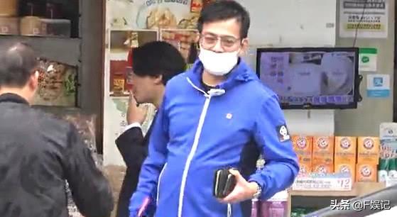 黃日華減產照顧老婆負責買米，意外發現大俠也有小肚腩了！