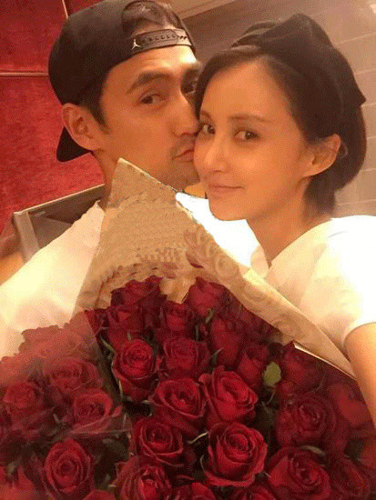 藝人婚禮「史上最帥伴郎團」搶盡風采！「帥到沒天理」網友喊：新娘不會變心？ 