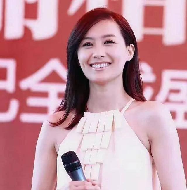 離開tvb後，她被美國經理人看中，現進軍好萊塢與金像影后拍劇