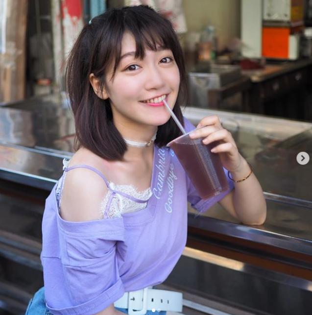 木曜4泱泱掀轟動！隱乳解放「大長輩超Q狂彈」5秒動圖鄉民秒硬瘋傳：整個世界都在晃(影