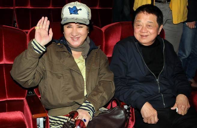 才剛挺過婚變!楊麗花老公「敵不過病魔走了」享壽80歲 身後留下「數十億家產」處理有難度!