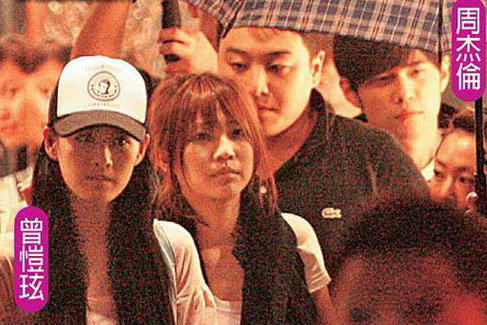 昆凌素顏大家猛搖頭，周杰倫緋聞「前女友」才是最美！離開演藝圈嫁大16歲老公現在變這樣！