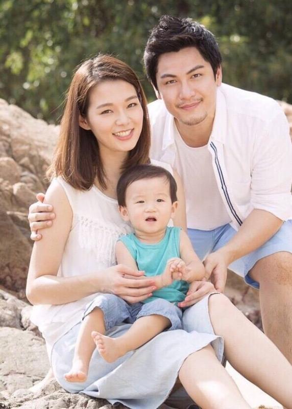 繼楊冪後某港姐離婚！曾為上位「討好」曾志偉，對黃秋生大獻殷勤