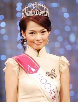 繼楊冪後某港姐離婚！曾為上位「討好」曾志偉，對黃秋生大獻殷勤