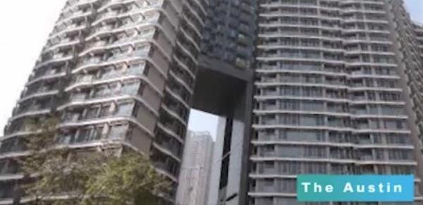 61歲港星胡慧中老公被捕不惜賣樓救夫，攜女兒現身面容太憔悴!