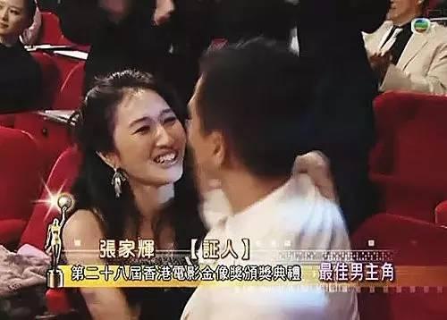 54歲關詠荷近照曝光！嫁給張家輝14年，協助丈夫賺得上億身家！如今模樣竟變成這樣！
