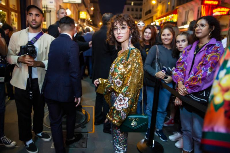 征服整個米蘭！蔡依林「美背辣腿」登國際時尚週　一轉身「前面只剩一塊布」老外狂盯：台灣天後太辣❤
