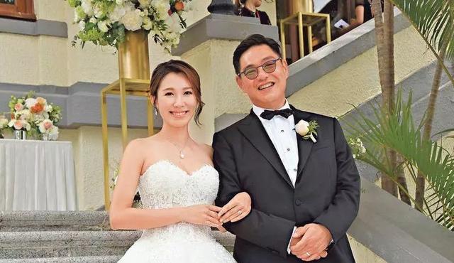 再榮升做外婆！32歲TVB小花嫁百億富豪：老公大女兒喜獲二胎千金
