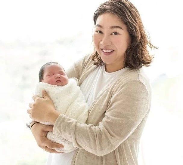 再榮升做外婆！32歲TVB小花嫁百億富豪：老公大女兒喜獲二胎千金