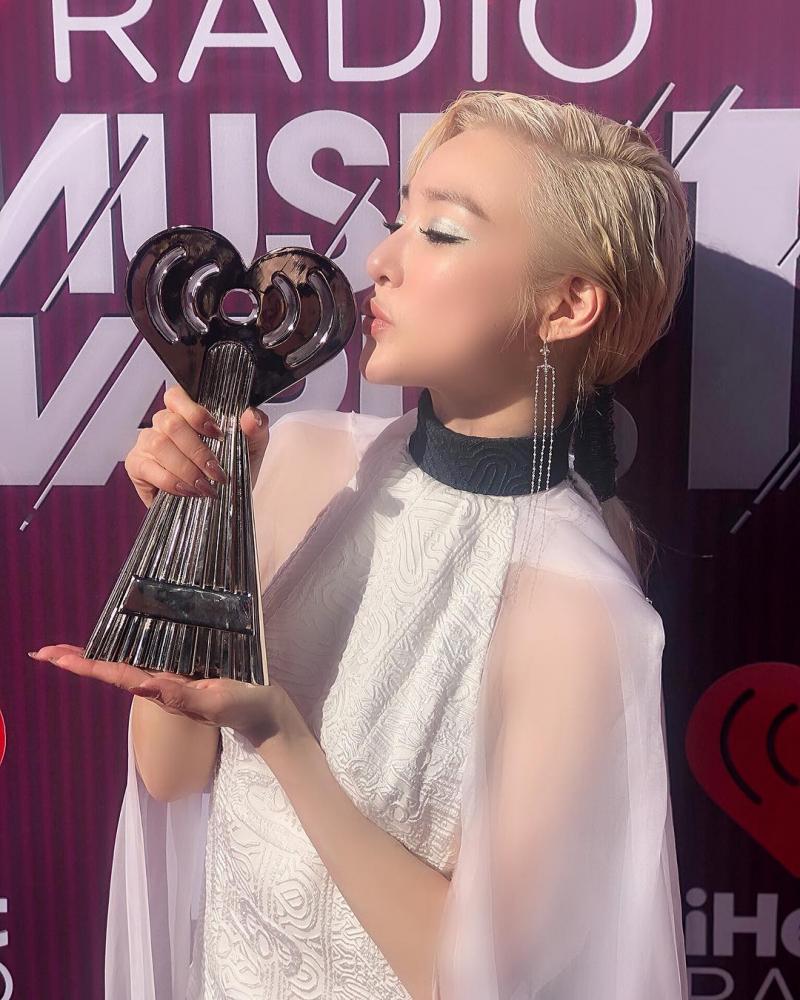 [少女時代][新聞]190315 Tiffany「iheartradio music awards…」最佳solo部門受