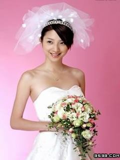 當年是偶像劇王子，女友車禍去世後「代替盡孝7年」，談過8段感情從不承認現在認了她！
