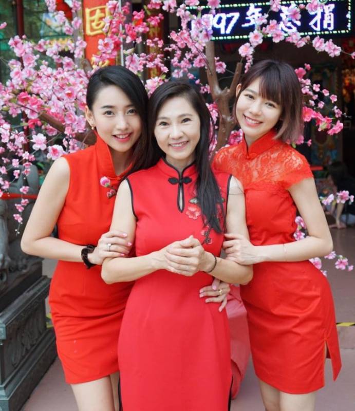【超級辣媽！】林明禎29歲姐姐已是1個孩子的媽！產後33D身材依然辣翻！