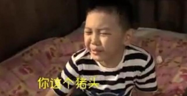記得「晴格格」嗎！22歲嫁豪門淪繼母，被9歲兒子打臉，如今43歲近照曝光變「大媽」！