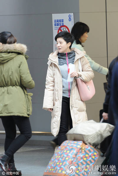 37歲金銘近照，曾經的「瑤女郎」如今變成這副模樣！再也不是以前的她了！