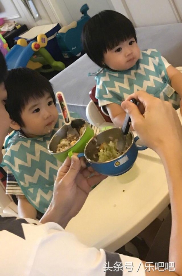 看了「林志穎老婆」的素顏照後，網友終於明白！難怪他都不曬老婆只曬兒！