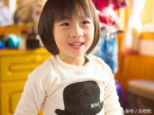 看了「林志穎老婆」的素顏照後，網友終於明白！難怪他都不曬老婆只曬兒！
