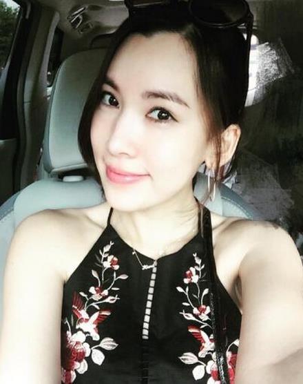 看了「林志穎老婆」的素顏照後，網友終於明白！難怪他都不曬老婆只曬兒！