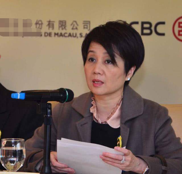 何超盈未婚先孕，揭露豪門家族即將風起雲湧的內幕，不得不稱讚四太，這步棋走得太妙了