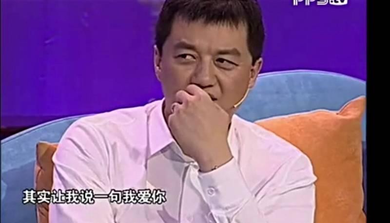 李亞鵬戀情曝光後遭王菲不滿，新女友的四字回復讓王菲沉默？