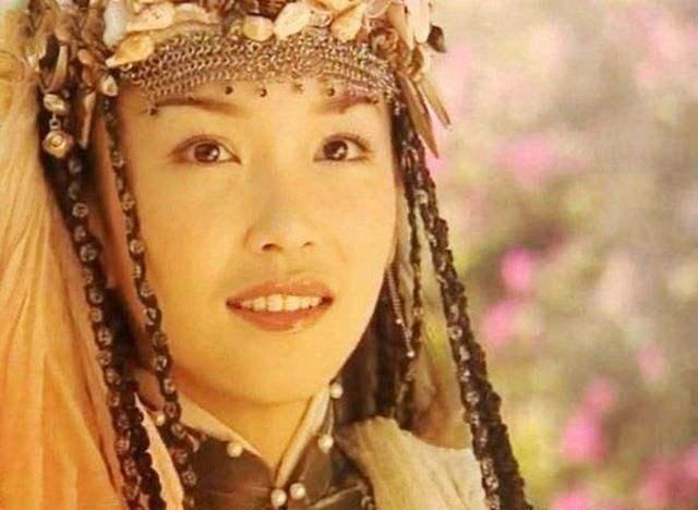新加坡四美現狀：三美都嫁給了愛情，唯獨她八年婚姻還是散了