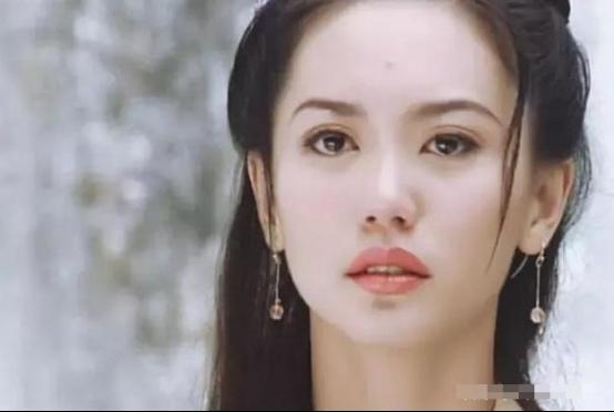 新加坡四美現狀：三美都嫁給了愛情，唯獨她八年婚姻還是散了