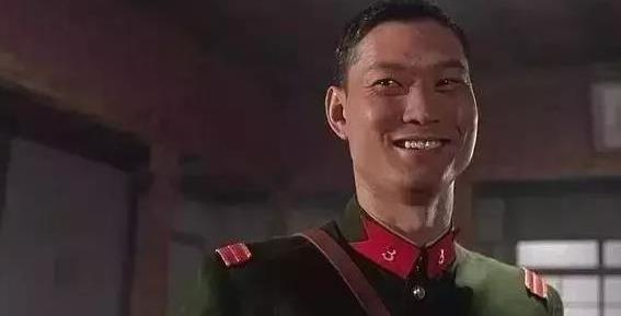 李連傑和他對打都受過傷，楊麗菁被他踢休克！洪金寶談到他直言：打不過，打不過