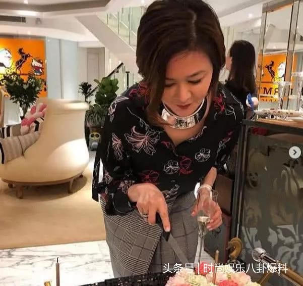 56歲關之琳近照，再談被塞球事件，直言劉鑾雄開價2千萬！