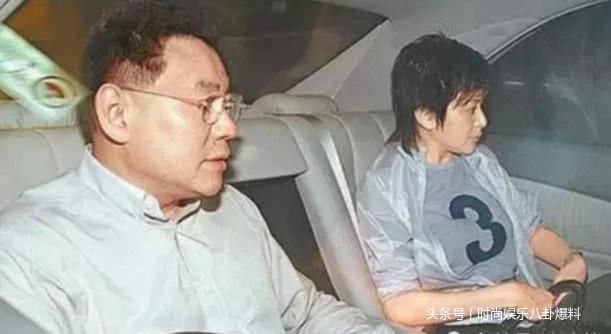 56歲關之琳近照，再談被塞球事件，直言劉鑾雄開價2千萬！