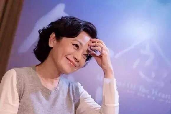 羅大佑因她痴，李宗盛為她哭，收割才子未婚生子：不可一日無戀愛!