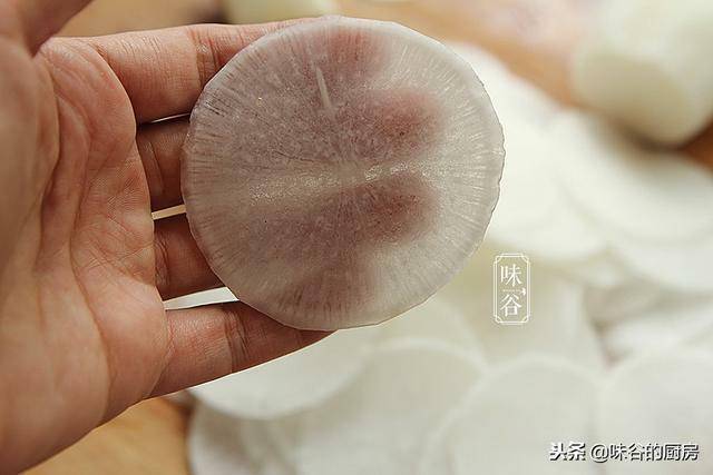 教你做秘制醃蘿卜，學會這做法，拿肉都不換，香脆嫩爽，實在好吃 !!