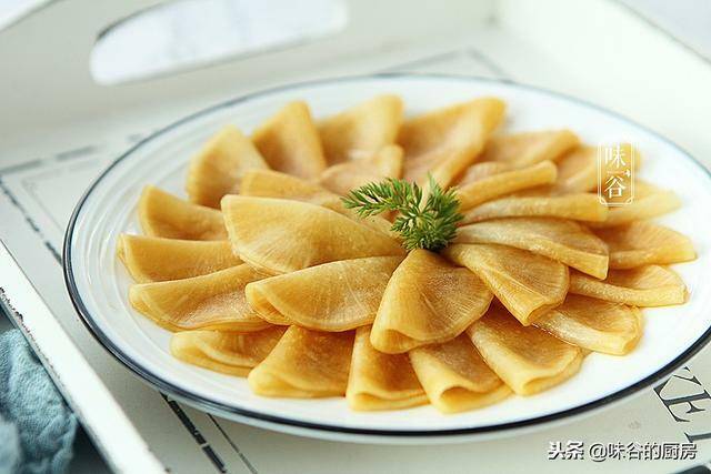 教你做秘制醃蘿卜，學會這做法，拿肉都不換，香脆嫩爽，實在好吃 !!