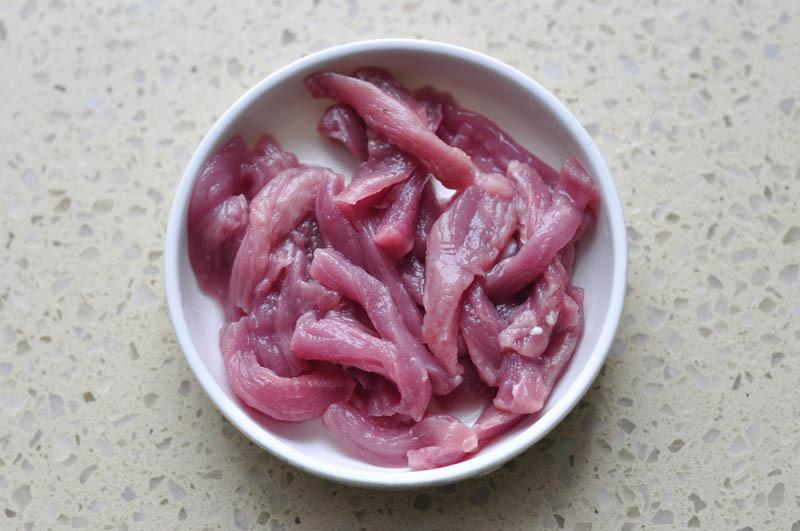 一碗內容豐富的粥可以這樣煮----燕麥雞蛋瘦肉粥 
