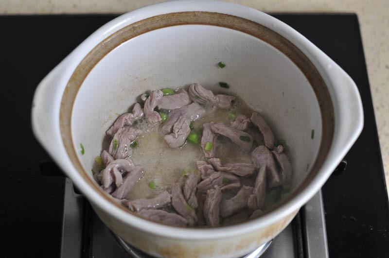 一碗內容豐富的粥可以這樣煮----燕麥雞蛋瘦肉粥 