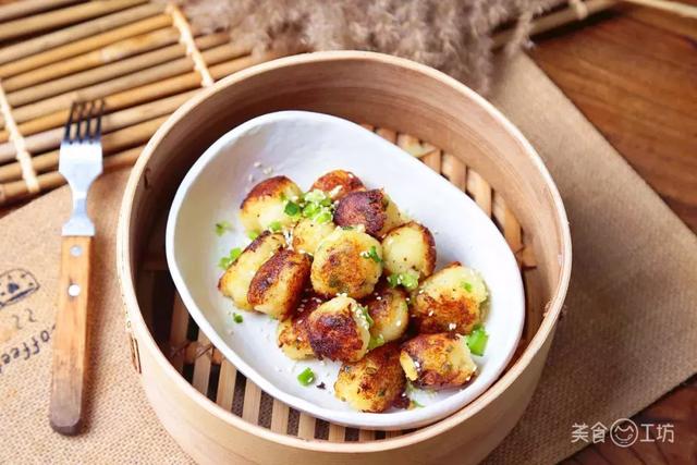 土豆又出新做法，夠香！夠糯！好吃哭