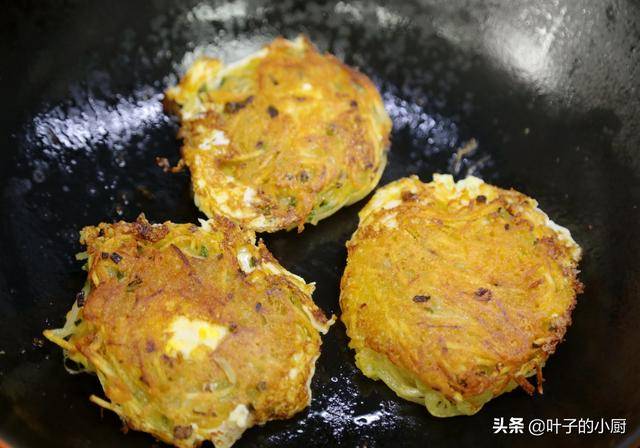 一個土豆、三個雞蛋，10分鐘做100分的早餐！