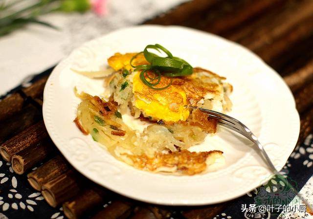 一個土豆、三個雞蛋，10分鐘做100分的早餐！
